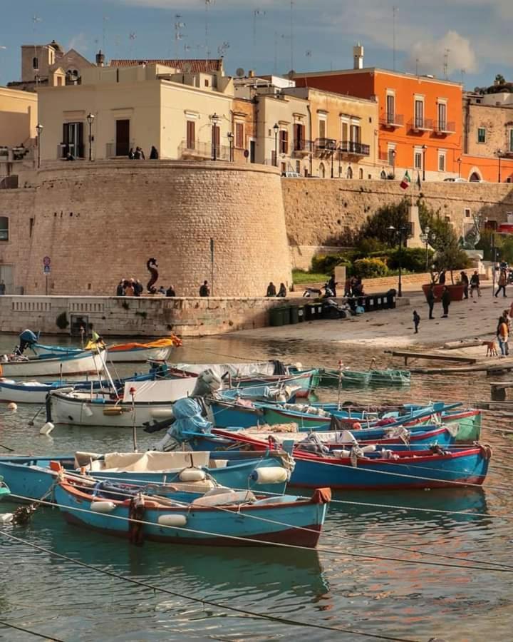 Amaste In Puglia Casa Vacanza Бишелье Экстерьер фото